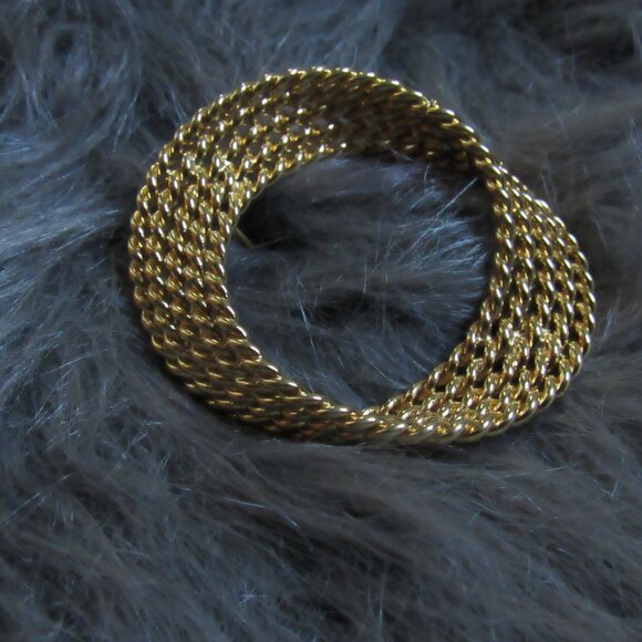 CLASSIC MONET BROOCH-OVAL TWISTED GOLD ROPE-PIN-TRENDY-UNISEX - Picture 4 of 7